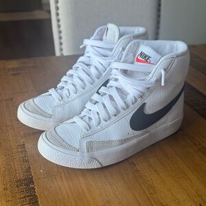 Nike Blazer Mid ’77 Kids Sneakers – Size 3.5Y
